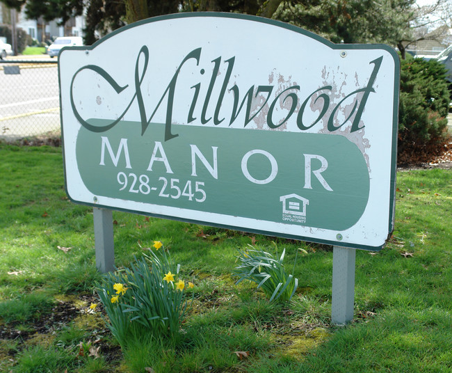 Millwood Manor in Albany, OR - Building Photo - Building Photo