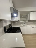 110 110 St in Delta, BC - Building Photo