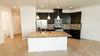 14083 Tarvin St in Orlando, FL - Foto de edificio - Building Photo
