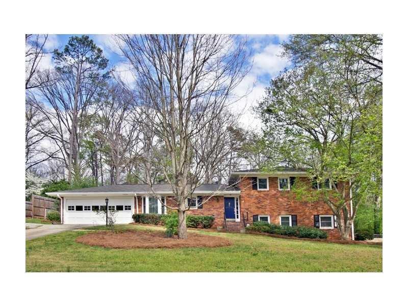 1735 Moonstone Ct in Decatur, GA - Building Photo