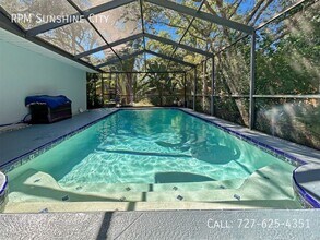 2866 Fair Green Dr in Clearwater, FL - Building Photo - Building Photo