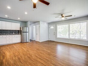 10562 Andover Dr in Dallas, TX - Building Photo - Building Photo