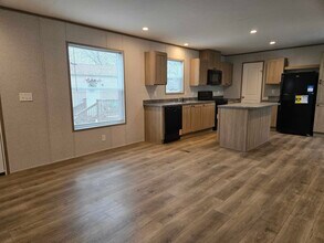 3510 N 9th St in Carter Lake, IA - Building Photo - Building Photo