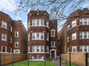 8044 S Maryland Ave, Unit 1 in Chicago, IL - Building Photo - Building Photo