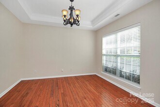 10323 Dominion Village Dr in Charlotte, NC - Building Photo - Building Photo