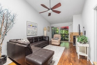 811 SW 50th Way in Gainesville, FL - Building Photo - Building Photo