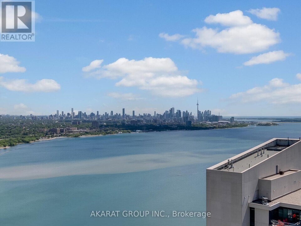 70-4670 Annie Craig Dr in Toronto, ON - Building Photo