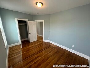 366 Highland Ave, Unit 3 in Somerville, MA - Building Photo - Building Photo