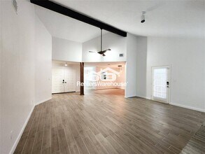12800 Briar Forest Dr in Houston, TX - Building Photo - Building Photo