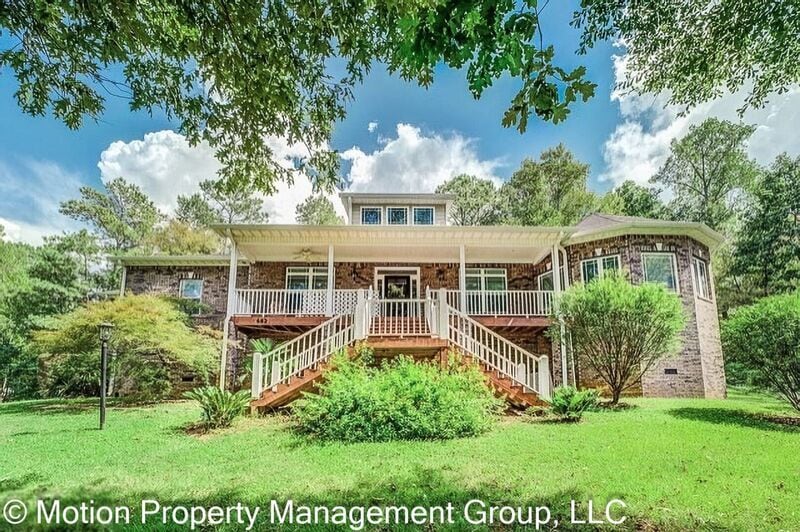 682 E Mourning Dove Ct in Monticello, GA - Building Photo