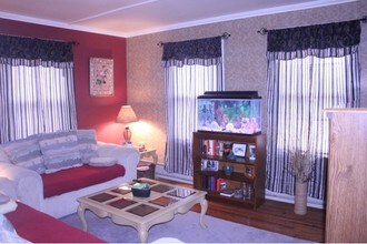19-21 Ridgewood St in Manchester, CT - Foto de edificio - Building Photo
