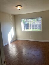 2101 Rosamond Ave in Shasta Lake, CA - Building Photo - Building Photo