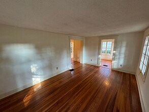 115 E Vermont Ave in Southern Pines, NC - Building Photo - Building Photo