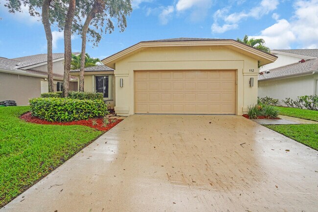 112 Inner Harbour Way in Jupiter, FL - Building Photo - Building Photo