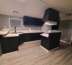 1100 W Locust St in Canton, IL - Building Photo - Building Photo