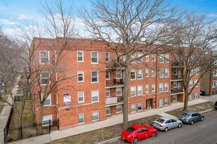 2523 W Leland Ave, Unit 01 in Chicago, IL - Building Photo