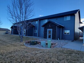 4664 Coal Bank Dr, Unit 4 in Rapid City, SD - Building Photo - Building Photo