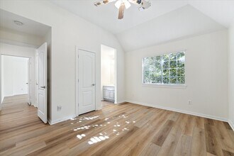30 Watermill Pl in Sugar Land, TX - Building Photo - Building Photo