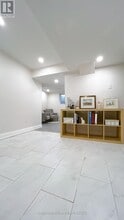 565 Indian Summer Trl in Mississauga, ON - Building Photo - Building Photo