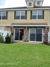 133 Hedgewood Dr in St. Augustine, FL - Foto de edificio - Building Photo