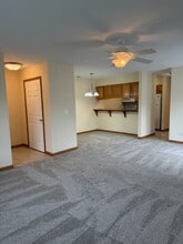 218 Dale Haven Dr in Vincennes, IN - Building Photo - Building Photo