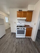 9523-9525 Charlotte St in Kansas City, MO - Building Photo - Building Photo