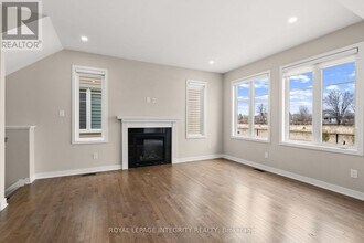 2012 Postilion St in Ottawa, ON - Building Photo - Building Photo