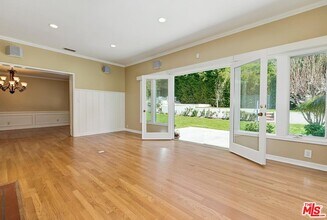 1318 San Ysidro Dr in Beverly Hills, CA - Building Photo - Building Photo