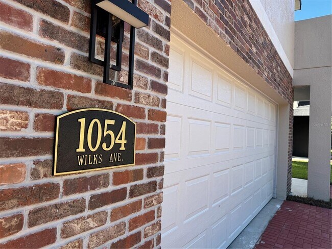 1054 Wilks Ave in Orlando, FL - Building Photo - Building Photo