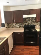 5210 E Desert Straw Ln in Tucson, AZ - Building Photo - Building Photo