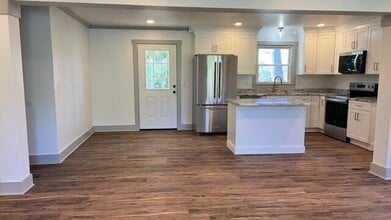 1795 Highland Ave NW in Cleveland, TN - Building Photo - Building Photo