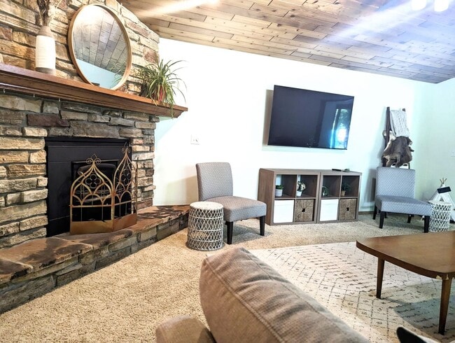 property at 1317 Orchard Ct