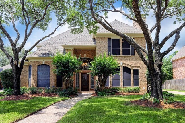 property at 19622 Emerald Ridge Ln