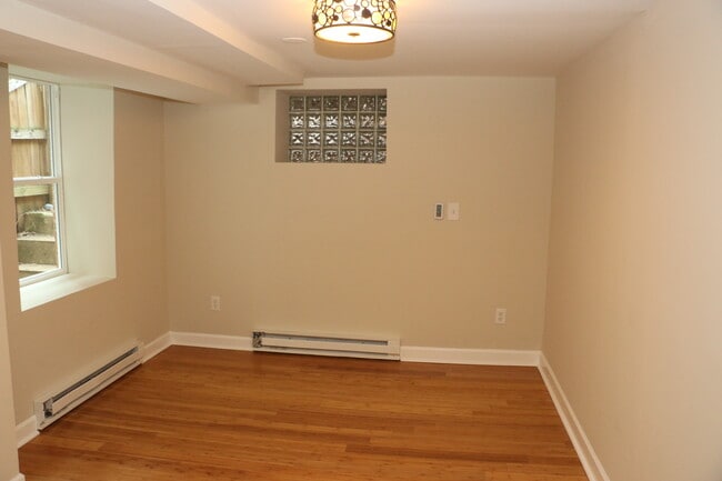 3524 11th St NW, Unit B in Washington, DC - Building Photo - Building Photo