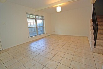 1503 Cedar Cove St in La Porte, TX - Foto de edificio - Building Photo