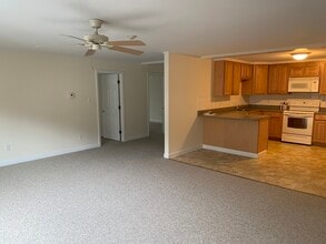 23 Elm St in Manchester by the Sea, MA - Building Photo - Building Photo