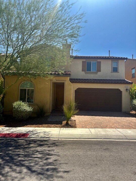 2520 Bankhurst St in Henderson, NV - Foto de edificio