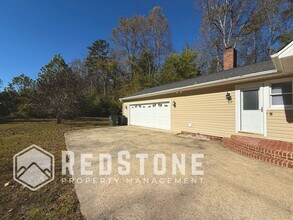 3405 Alamance Rd in Burlington, NC - Building Photo - Building Photo
