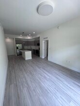 10315 NW 129th St, Unit 708 in Hialeah, FL - Building Photo - Building Photo