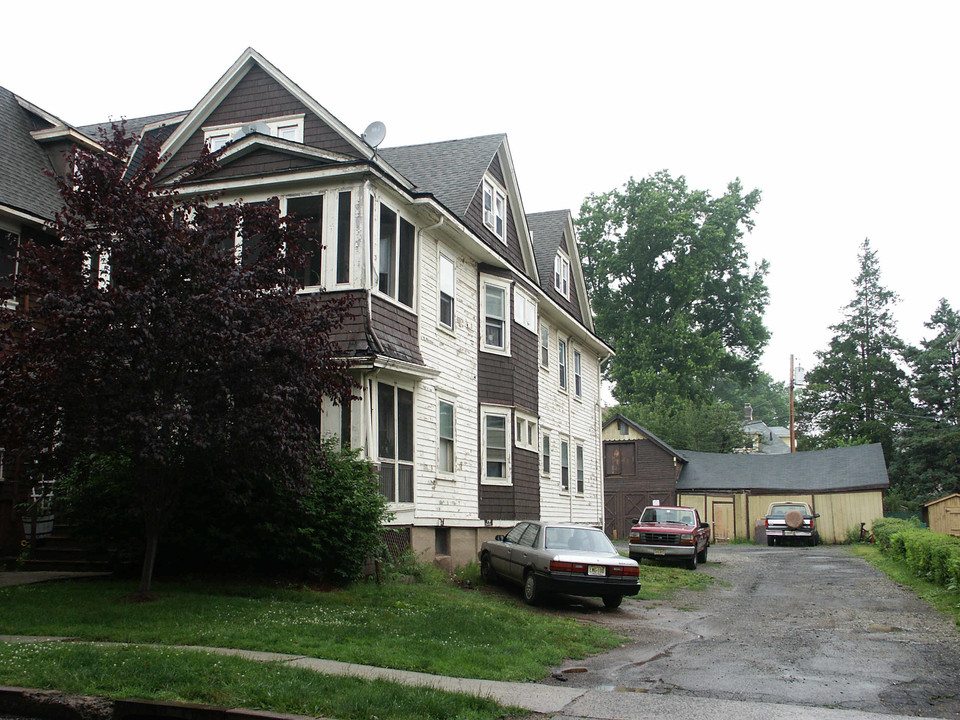 79 Montague Pl in Montclair, NJ - Building Photo