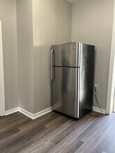 1615 W Barry Ave, Unit 2nd Floor in Chicago, IL - Building Photo - Building Photo