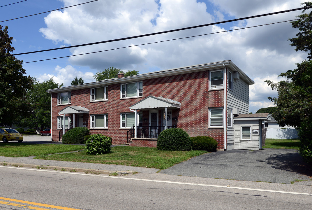 Allendale Crossing in North Providence, RI - Building Photo