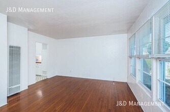 4382 Louisiana St in San Diego, CA - Foto de edificio - Building Photo