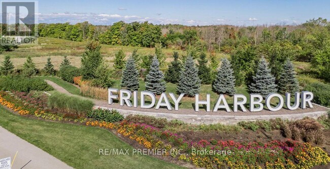 303 Broward Wy. in Innisfil, ON - Building Photo - Building Photo