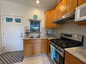 1363 Los Arboles Ave in Sunnyvale, CA - Building Photo - Building Photo