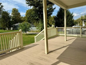 37 White St in Clinton, NY - Building Photo - Building Photo