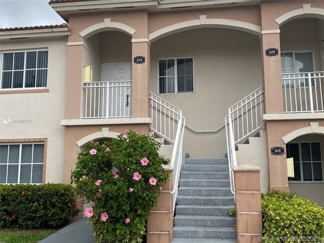 1271 SE 28th Ct-Unit -204 in Homestead, FL - Building Photo - Building Photo