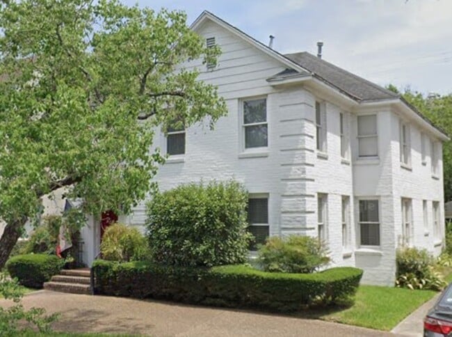 1710 Bolsover St in Houston, TX - Building Photo - Building Photo