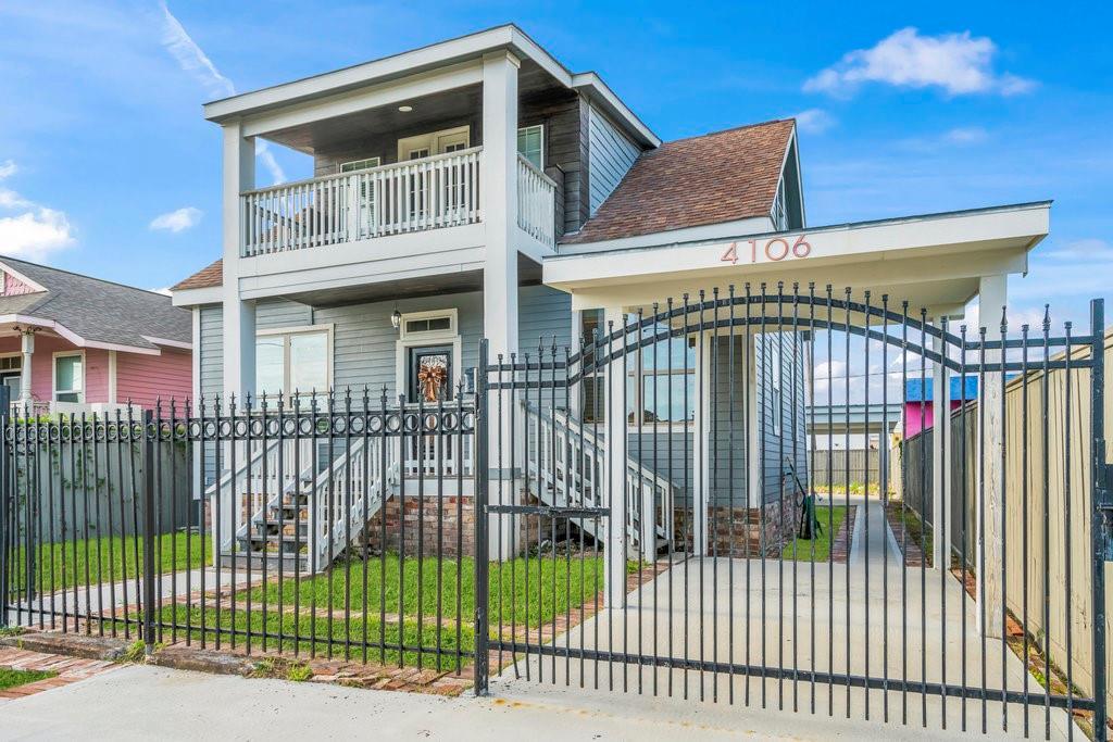4106 Winnie St in Galveston, TX - Building Photo