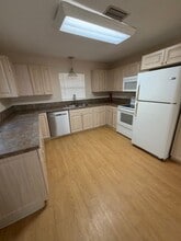 2470 Browning St in Sarasota, FL - Building Photo - Building Photo